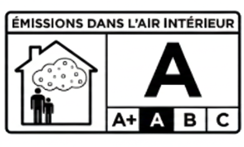 une excellente réaction au feu, contribuant à une meilleure sécurité en cas d’incendie conformément aux normes européennes.